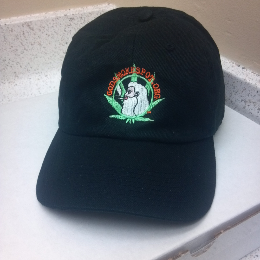 God Smokes Pot Black Baseball Caps
